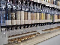 Distributeur de fruits secs pour supermarché, distributeur de produits en vrac, bac à bonbons, distributeur rotatif de noix pour produits en vrac, station de sélection et de mélange