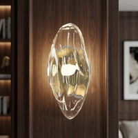 Lampu Dinding Kaca Kristal Art Deco Kontemporer Warna Champagne Gold IP44 Tahan Air untuk Kamar Mandi Vanity G9 Model Gelombang
