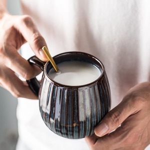 Nouvelle Tasse en Céramique Faite Main Style Japonais Rétro Grande Capacité pour Hommes et Femmes, Collection Été 2025 – Idéale pour la Maison - Product Image 3