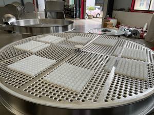 معدات غربلة دائرية عالية الدقة لمعالجة الأغذية الصناعية، شاشة دوارة للرمل والبلاستيك - Product Image 6