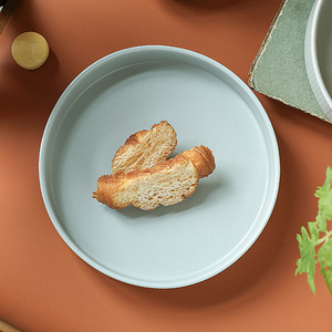 Plato Hondo de Cerámica Japonesa de 7.4 Pulgadas, Redondo, Diseño Minimalista, Apto para Lavavajillas, Vajilla para el Hogar, Plato para Ensalada, Uso en Fiestas - Product Image 3