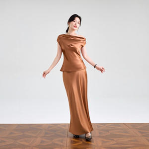 Conjunto de <span class=keywords><strong>Falda</strong></span> Larga y Camiseta de Manga Corta <span class=keywords><strong>con</strong></span> Lazo, Color Sólido, Satinado, Sexy, <span class=keywords><strong>con</strong></span> Hombros Descubiertos, de Acetato Importado de Alta Gama - Product Image 1