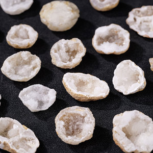 Commercio all'ingrosso naturale di agata bianca Geode miniera Standard di pietra grezza taglio marocco agata cava Geode Mini Geode decorazione, decorazione - Product Image 4