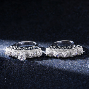 ชุดแหวนคู่รัก แหวนคู่คลาสสิกสำหรับผู้ชายและผู้หญิง - Product Image 6