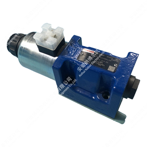 R901365007 H5-4WE10D5X/EG24N9K4/M Distributeur directionnel haute performance 2 positions 4 voies à commande humide - Product Image 1