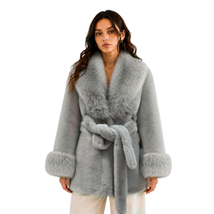 Cappotto da donna grigio in <span class=keywords><strong>pelliccia</strong></span> sintetica di <span class=keywords><strong>visone</strong></span> con collo e polsini in <span class=keywords><strong>pelliccia</strong></span> di volpe, cintura in <span class=keywords><strong>pelliccia</strong></span> per la vita, giacca invernale di lusso, vendita all'ingrosso in piccoli lotti - Product Image 1