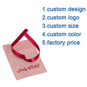 Bolsa de Joyería Personalizada de Terciopelo <span class=keywords><strong>Rosa</strong></span> Pálido con Solapa y Logotipo <span class=keywords><strong>Rosa</strong></span> - Product Image 3