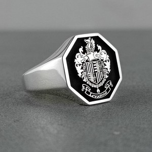Anello con sigillo con <span class=keywords><strong>stemma</strong></span> quadrato 316l in acciaio inox Pvd 18k placcato oro gioielli famiglia <span class=keywords><strong>stemma</strong></span> anello personalizzato inciso araldica - Product Image 5