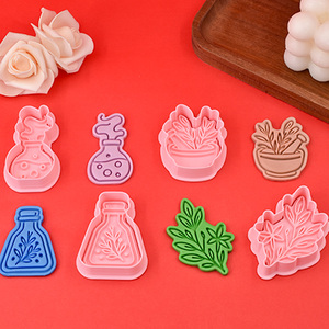 Moule à biscuits de la série Herbes et potions, magie 3D, dessin animé, bricolage, plastique, <span class=keywords><strong>emporte</strong></span>-pièces personnalisés - Product Image 3