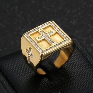 Bague Croix Homme en Acier Inoxydable PVD Or, Style Hip Hop Bling, avec Zircons Pavés, Motif Chrétien Jésus, pour Soirée - Product Image 3