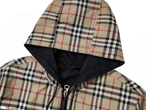 2025New Fashion Windproof and Waterproof Vintage Checkered Bur Lightweight berry Reversible Hooded Jacket for Men Outdoor Jacket - Product Image 5
