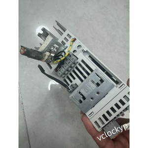 1 ชิ้น อินเวอร์เตอร์ LENZE รุ่นใหม่ E84AVSCE3714SX0 จัดส่งโดย UPS หรือ FedEx - Product Image 2