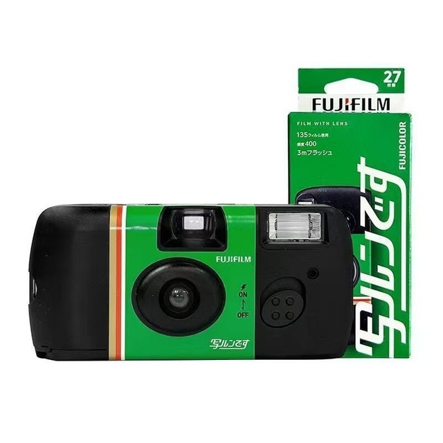 Brand New Disposable Film Camera, QuickSanp Color Film Camera with Flash, Point-and-shoot Camera, 27 Exposures.