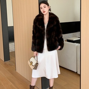 Parkas en fausse fourrure de mouton de luxe d'hiver de haute qualité Mode féminine Épaissi Imperméable Réversible Manteau sexy - Product Image 3