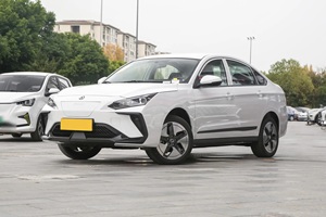 Voiture électrique d'occasion Dongfeng Aeolus E70, autonomie <span class=keywords><strong>de</strong></span> 401 km, véhicule à énergie nouvelle, véhicule électrique économique à vendre, réservation <span class=keywords><strong>de</strong></span> <span class=keywords><strong>taxi</strong></span> en Chine - Product Image 2