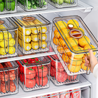 Moderne diepvries- en koelkastopbergcontainers, transparante, voedselveilige rechthoekige dozen voor groenten, fruit en keukengebruik.