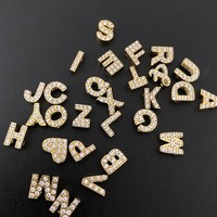 EMANCO Bijoux fantaisie mignons pour femmes, en acier inoxydable, breloques géométriques à 26 lettres, accessoires de piercing, vente en gros en dropshipping