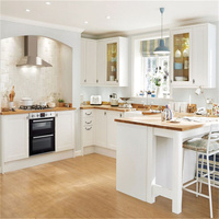 Meuble de cuisine modulaire de luxe gris mat style Shaker avec portes Shaker grises contemporaines, construction en panneaux mélaminés, prêt pour évier