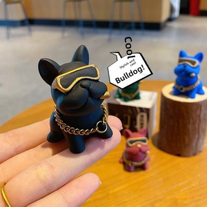Estatua de <span class=keywords><strong>Bulldog</strong></span> de Resina, Decoración Moderna para el Hogar o la Oficina, Figura de Perro con Gafas de Sol, Adorno para Coche, Regalo para Amantes de los Perros, Venta al Por Mayor - Product Image 4