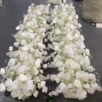 T-FR018 Vente en gros d'usine, chemin de table de luxe en roses blanches artificielles, chemin de fleurs pour allée de mariage, décoration de table à manger