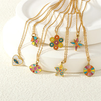 Collier pendentif F364 Boho Chic multi-motifs en émail, plaqué or, acier inoxydable, avec motifs œil, cœur et étoile, pour superposition
