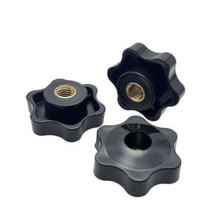 Perilla de plástico enrollada a mano para ajustar la cabeza de la tuerca con relieve redondo para M4-M8 - Product Image 1