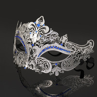 Masque de mascarade pour femmes masque en métal brillant strass fête vénitienne soirée bal bal masque Bar Costumes accessoire