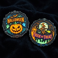 Personalisierte Halloween-Zinklegierung Leuchtende Emaille-Logo-Party-Souvenir-Gussmetall-Leuchtende-Herausforderungsmünzen