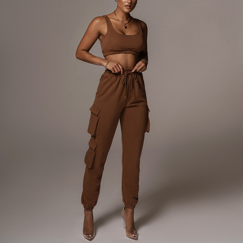 R21750S повседневные трикотажные спортивные брюки с логотипом на заказ, комплект из двух предметов, женская одежда, костюмы для бега, брюки с карманами и короткий топ, жилет, комплект