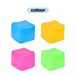Cubo Antiestrés de Plástico Suave de 3.5cm, Juguete Sensorial de Tacto Suave, Rebote Rápido, Logotipo Personalizado, Suministro OEM - Product Image 3