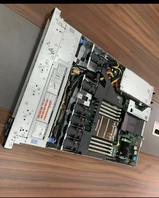 DELLs Poweredge R6515 Server PC Computer 1u Rack Server AMD EPYC GPU Server