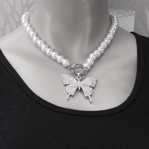 Collier Pendentif Papillon Diamant Or et Perle Style Européen-Américain, Chaîne Clavicule, Bijou de Soirée - Product Image 3