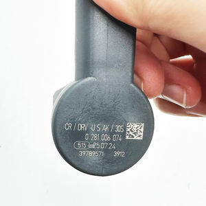 วาล์วควบคุมแรงดันคอมมอนเรล DRV สำหรับ AUDI A3 A4 A5 A6 A8 Q3 Q5 Q7 TT SEAT SKODA VW 2.0 รุ่น 0281006074 03L130089A 057130764H - Product Image 4