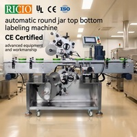 Machine d'étiquetage automatique double face (haut et bas) pour bouteilles plates, conçue et fabriquée par RICIO
