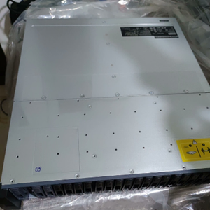 ลดราคาพิเศษ L Enovo ThinkSystem DE4000H Hybrid Storage Array 2U24SFF เซิร์ฟเวอร์แบบแร็ค 2U รองรับฮาร์ดดิสก์ SAS 10K RPM และ 7.2K RPM HDD/SSD มีสินค้าพร้อมส่ง - Product Image 3