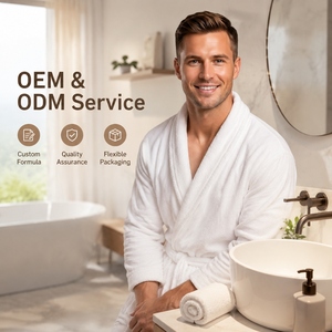 Gel de Ducha con Feromonas de Sándalo OEM/ODM, Hidratante Suave, Espumoso, con Aroma Amaderado de Larga Duración para Hombres, 300 ml - Product Image 3