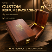 Boîte cadeau rigide en bois artisanale de luxe personnalisée pour flacon de parfum vide de 50 ml et 100 ml avec emballage pour parfum de voiture