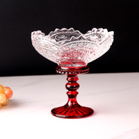Bol à dessert en verre cristal sculpté de style européen vintage avec pied, coupe à glace, plateau à bonbons et fruits secs pour table basse