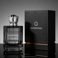 Flacon de parfum en verre transparent mat de qualité supérieure, forme plate, 100 ml, logo personnalisé, étiquette métallique, boîtes cadeaux, vente en gros