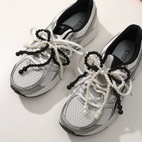 Nouvelle boucle de chaussure unisexe tendance style coréen avec nœud perlé et pendentif pompon