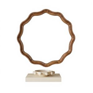 Espejo de Pared con Marco de Hierro Metálico Cuadrado Dorado Rústico, Espejo de Tocador Estilo Granja para Bodas, Baño, Dormitorio, Sala de Estar - Product Image 1