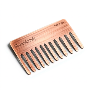 Cartes de visite en acier inoxydable laminé or rose de luxe personnalisées de la marque CLF, avec découpe laser et gravure sur métal. - Product Image 1