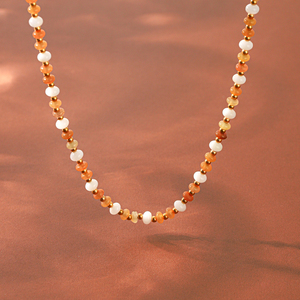Collier artisanal H&C en pierres naturelles - Aventurine <span class=keywords><strong>jaune</strong></span> et perle <span class=keywords><strong>de</strong></span> coquillage, plaqué or 18 carats, collier ajustable - Product Image 4