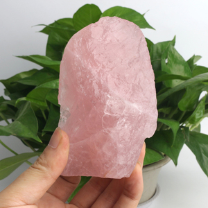 Piedra Natural de Cuarzo Rosa de Alta Calidad para Decoración y Sanación - Product Image 4