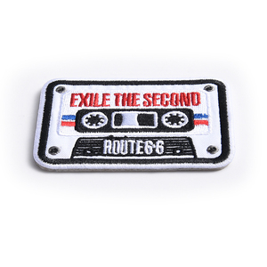โรงงานผลิตผ้าปักลายเสียงพูดพร้อมโลโก้สั่งทำขายส่ง - Product Image 1