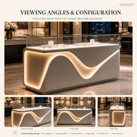 Comptoir d'exposition de bijoux lumineux personnalisé avec vitrine en verre et éclairage décoratif frontal pour aménagements de boutiques de détail