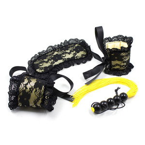 Ensemble de trois jouets sexuels pour adultes, jouets SM, bondage, bandeau en dentelle, menottes, fouet en silicone, jouets sexuels érotiques - Product Image 2