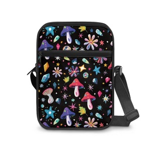 OUTSIDE Bolso bandolera con estampado de muñeco de nieve navideño, bolso mensajero ligero para hombres, uso diario, compatible con computadora de 8 pulgadas - Product Image 3