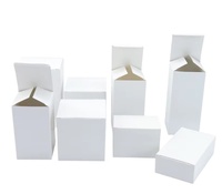 Boîtes cadeaux en carton rigide imperméables personnalisées en gros pour l'emballage de cosmétiques, huile essentielle, fermeture magnétique, revêtement UV personnalisé