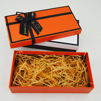 Boîte cadeau rigide de luxe personnalisée en papier gaufré orange pour écharpe, parfum, rouge à lèvres, emballage avec ruban – Vente en gros